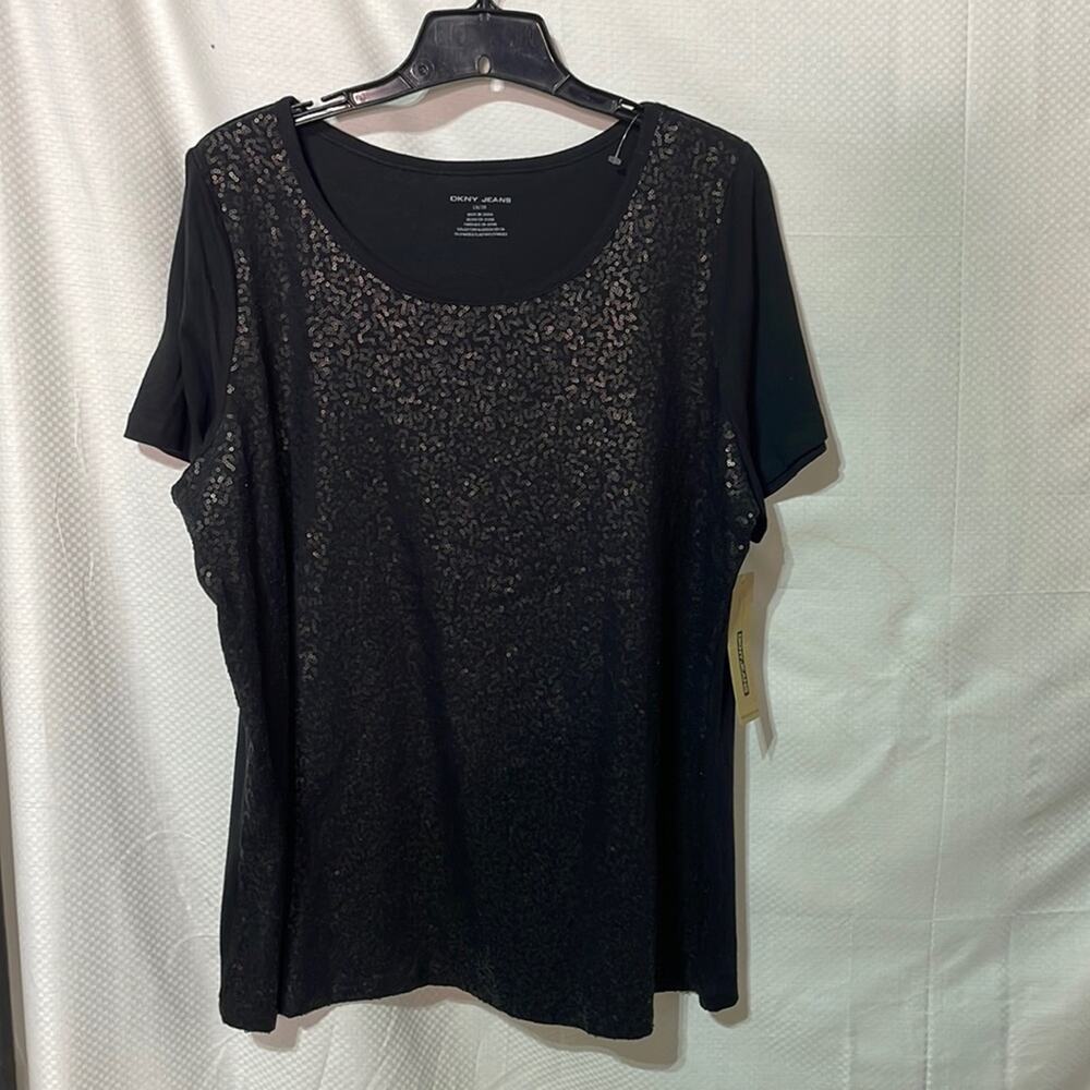 DKNY 18/20 black short sleeve sequined front t shirt nwt and perfect
